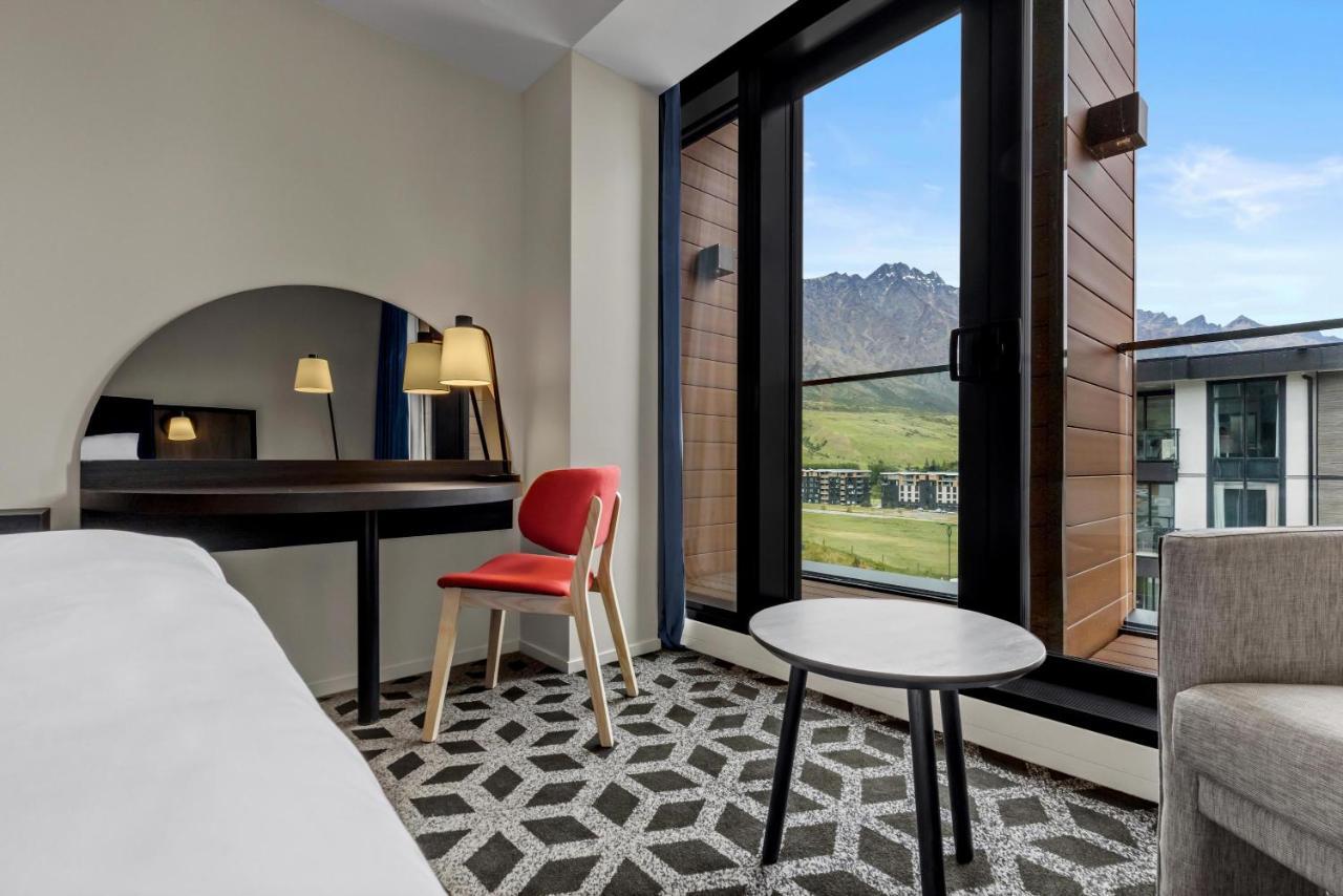 Holiday Inn Queenstown Remarkables Park Extérieur photo