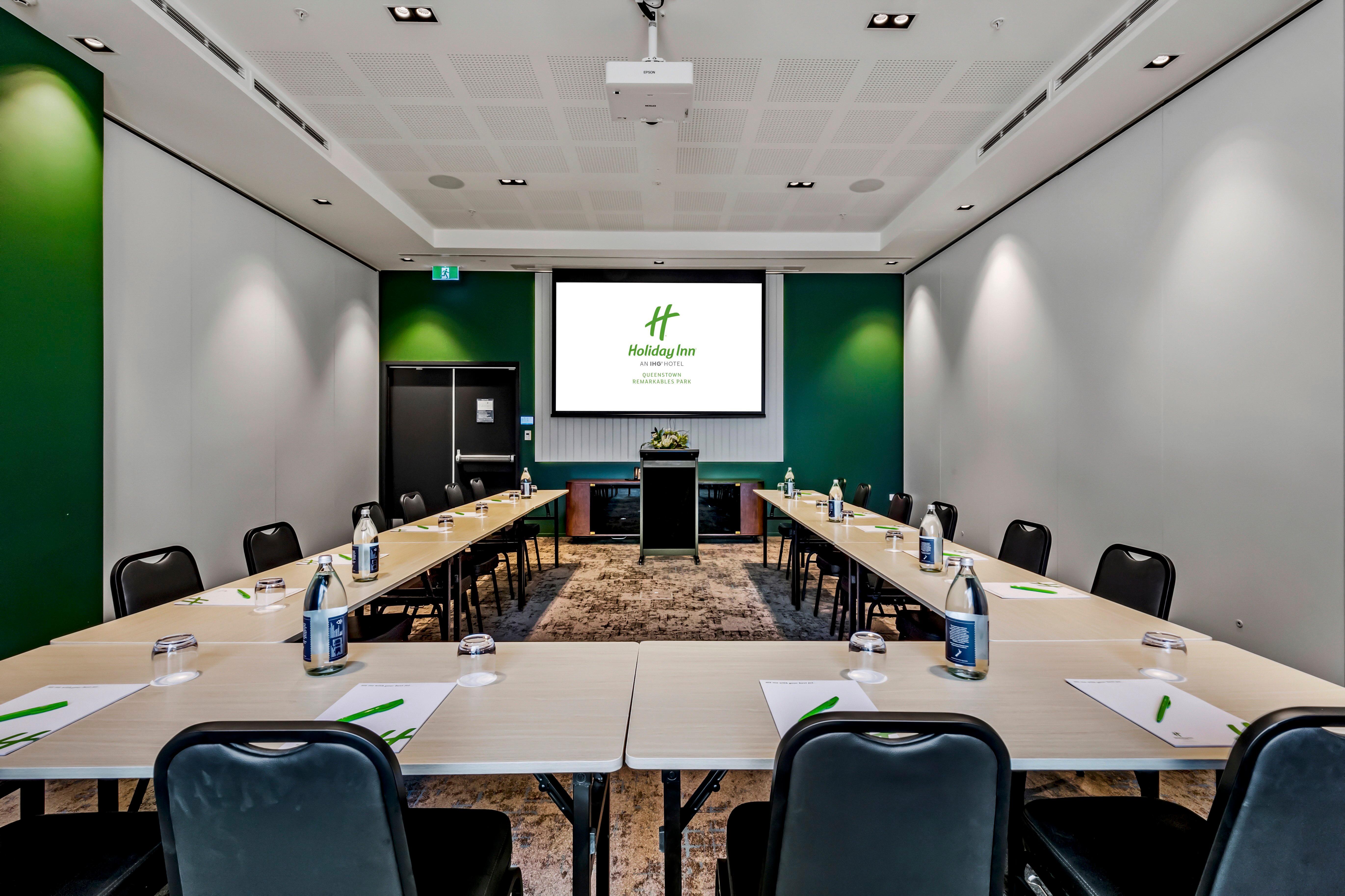 Holiday Inn Queenstown Remarkables Park Extérieur photo