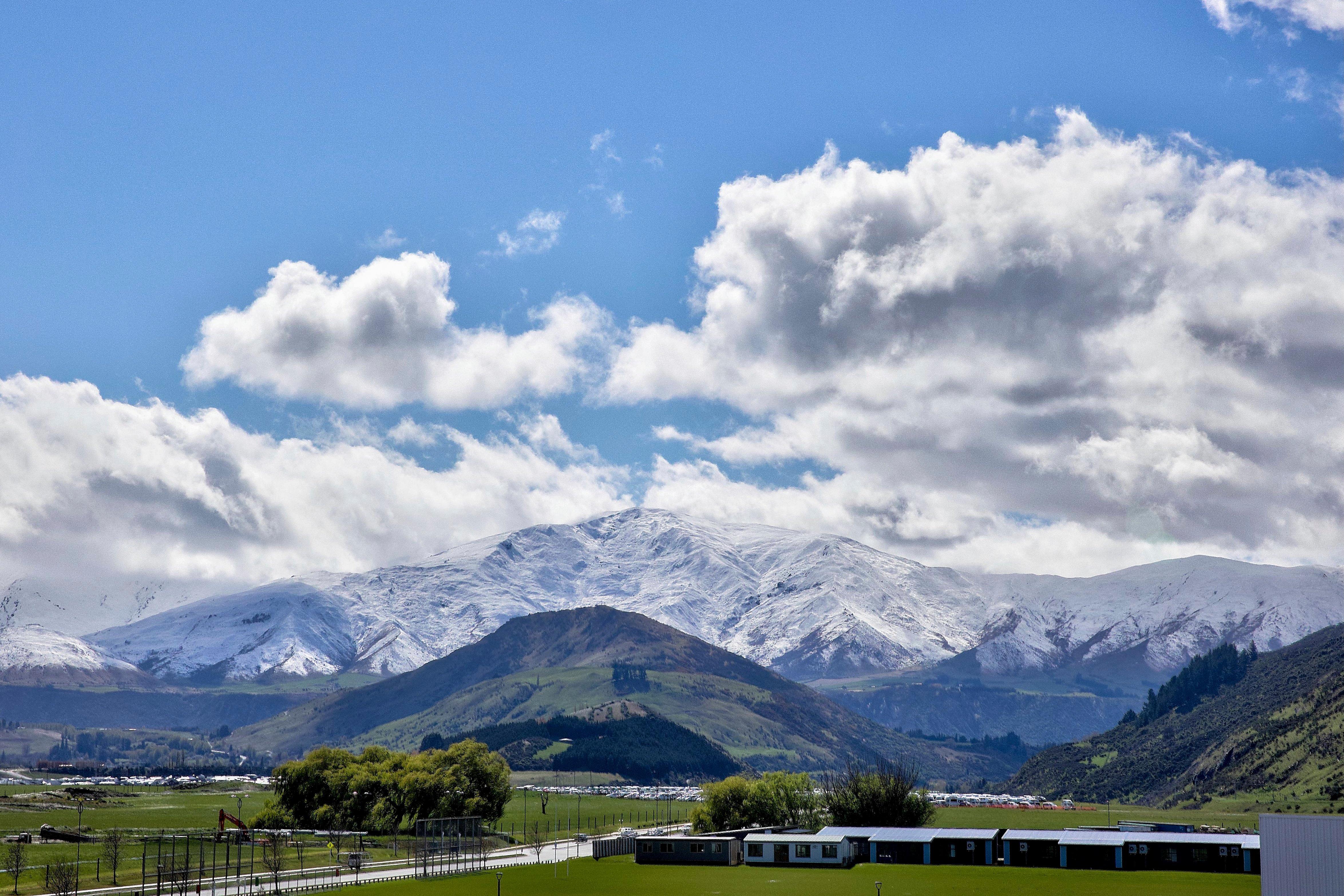 Holiday Inn Queenstown Remarkables Park Extérieur photo