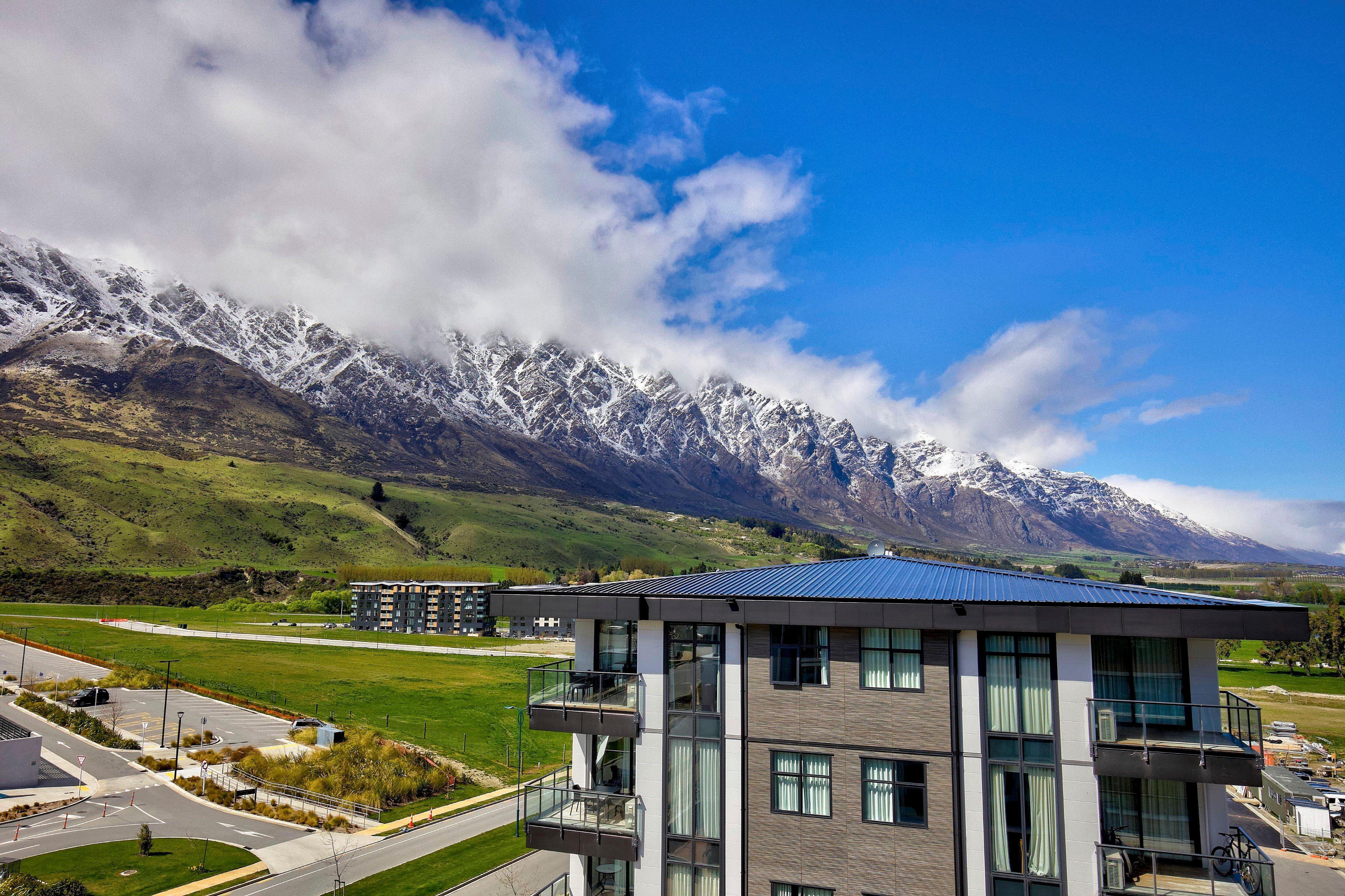 Holiday Inn Queenstown Remarkables Park Extérieur photo