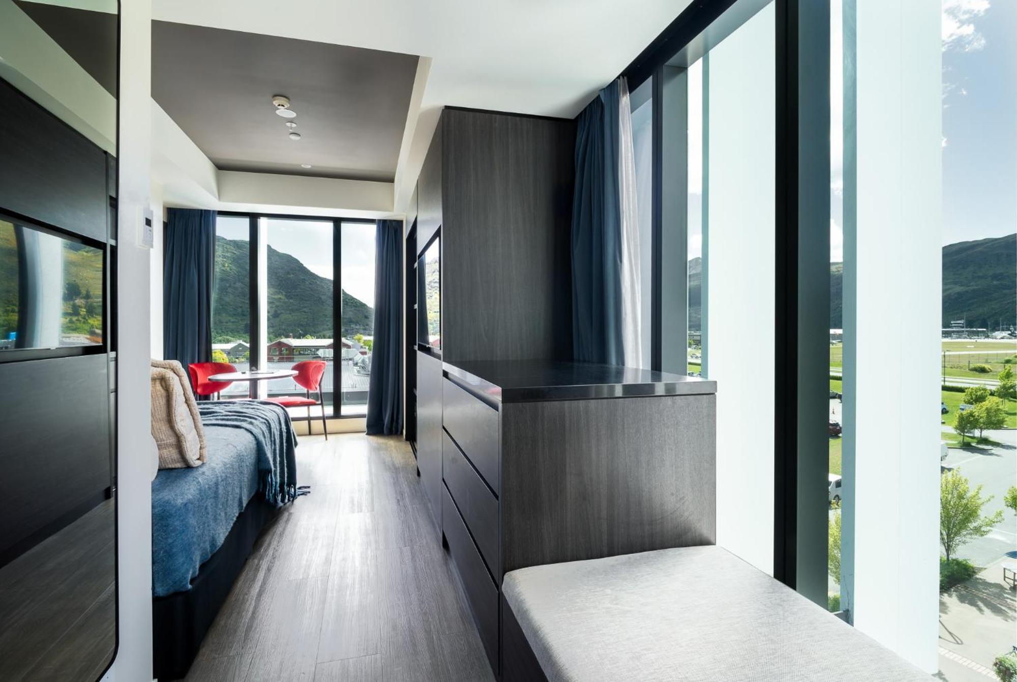 Holiday Inn Queenstown Remarkables Park Extérieur photo